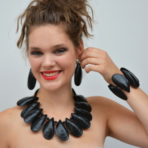 necklace mussel 1 400